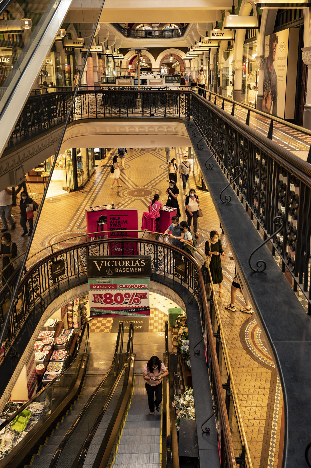 Bally qvb discount store sydney nsw