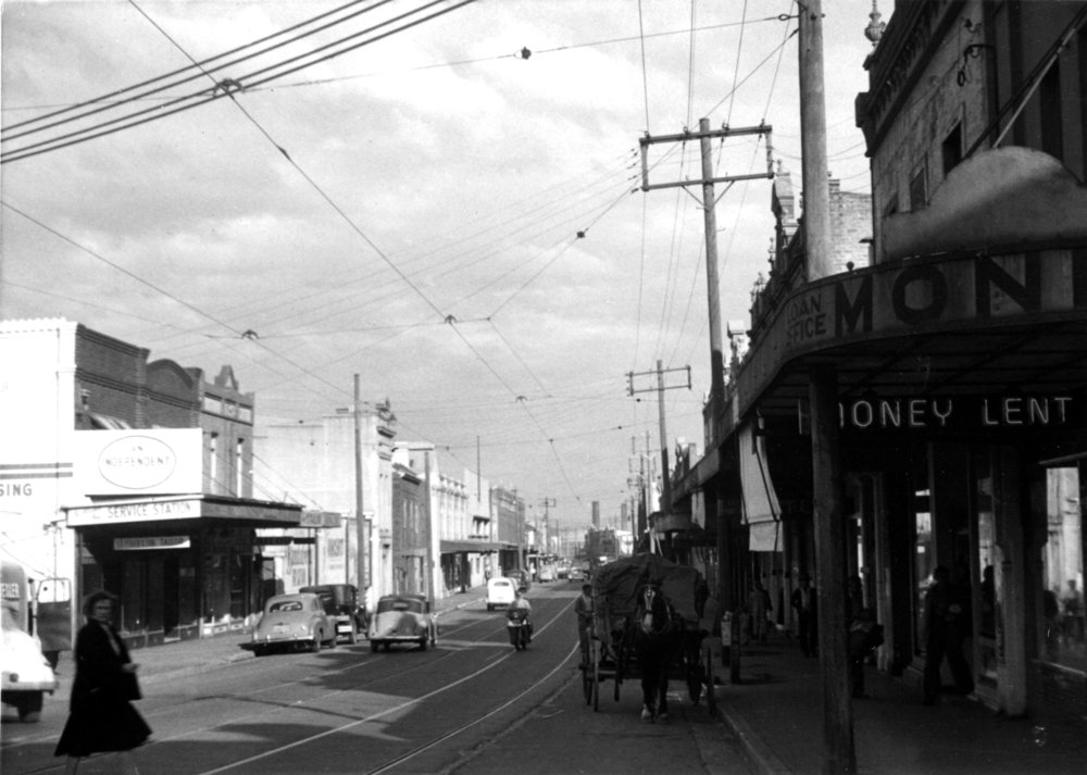 Money lent store on South King Street, Newtown, circa 1950