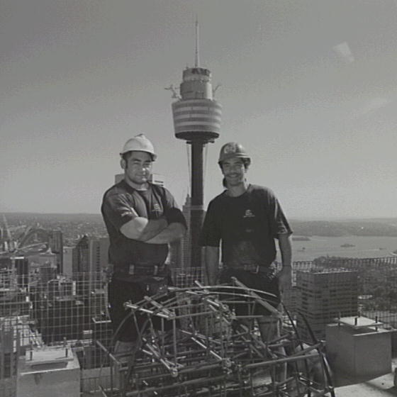 Workman on top of the Citibank Centre building, Park Street Sydney ...