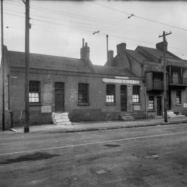 Glass Negative - Laundry in Yurong Street Darlinghurst, 1920