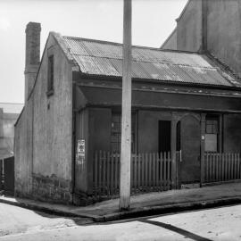 Glass Negative - Cottage in Pelican Street in Surry Hills, 1920