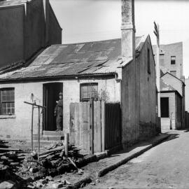 Glass Negative - Cottage in Pelican Street in Surry Hills, 1920