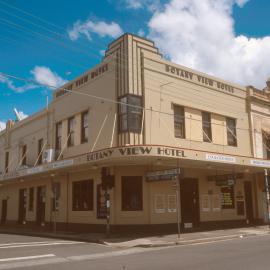 Botany View Hotel on the corner of King Street and Darley Street Newtown, 2000