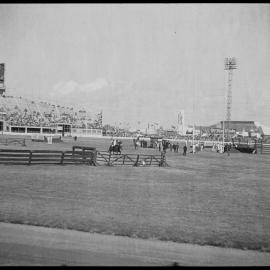 Show jumping, Royal Easter Show, Driver Avenue Moore Park, 1939