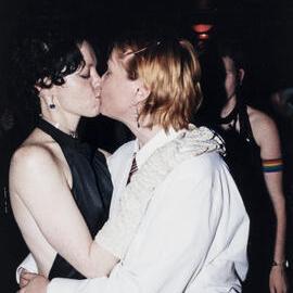 Kissing at Icebox, Kellett Street Potts Point, 2000