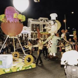 Bob Carr effigy in Sydney Gay and Lesbian Mardi Gras Parade, Darlinghurst, 1999