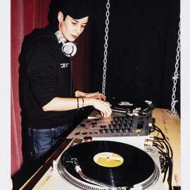 DJ Mandi Rollins performs at the Mash party, LA Bar, 2001