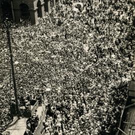 Site Fence Image - Victory Day, Martin Place Sydney, 1918