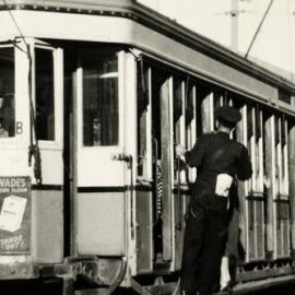 Fascia Image - Alfred Street at Loftus Street Sydney, 1958