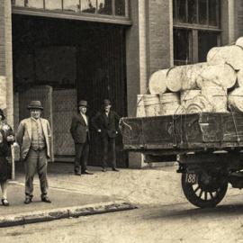 Fascia Image - Bourke Street near Mort Street Surry Hills, 1920s