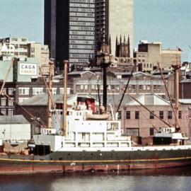 Fascia Image - Darling Harbour wharves, eastern side, 1970