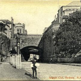 Postcard - Looking east to the Argyle Cut, Argyle Street Millers Point, 1909