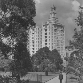 Print - T&G Building from Hyde Park Elizabeth Street Sydney, circa 1940-1945