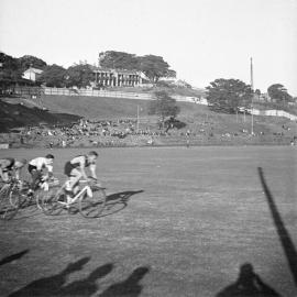 Site Fence Image - Amateur cycling race, Trumper Park Paddington, 1936