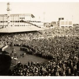 Crowds for the royal visit of Queen Elizabeth II, Sydney Cricket Ground, Driver Avenue Moore Park, 1954