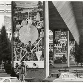 Woolloomooloo murals, Eastern Suburbs Railway pylons Woolloomooloo, 1982