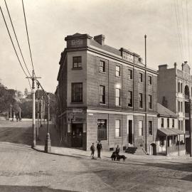 Site Fence Image - Hero of Waterloo Hotel, Lower Fort and Windmill Streets Millers Point, circa 1907