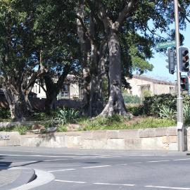 Front entrance of Dr H.J. Foley Rest Park, Glebe Point Road, Glebe, 2018
