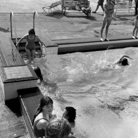Prince Alfred Park Pool, Chalmers Street Surry Hills, 1960