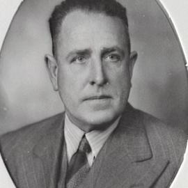 Portrait of Edward William Adams, Deputy Town Clerk, Municipal Council of Sydney, 1942