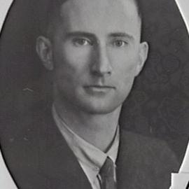 Portrait of City Health Officer T Lewis Dunn, Municipal Council of Sydney, 1935