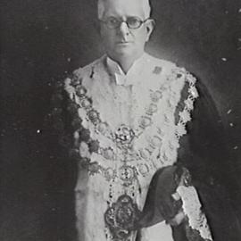 Portrait of Alderman and Lord Mayor Alfred Livingstone Parker, Municipal Council of Sydney, 1934