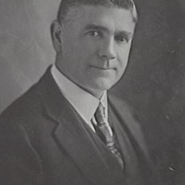 Portrait of Alderman and Lord Mayor Sir Samuel Walder, Municipal Council of Sydney, 1925