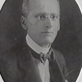 Portrait of General Auditor-Examiner of Accounts PA Cameron, Municipal Council of Sydney, 1925