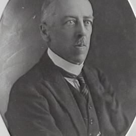 Portrait of City Solicitor TWK Waldron, Municipal Council of Sydney, 1925