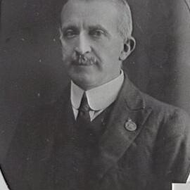 Portrait of City Health Officer Dr JS Purdy, Municipal Council of Sydney, 1922