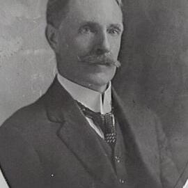 Portrait of Comptroller of Assets and Stores JN Breden, Municipal Council of Sydney, 1922