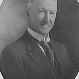 Portrait of City Architect-Building Surveyor RH Broderick, Municipal Council of Sydney, 1922