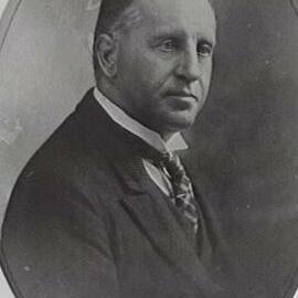 Portrait of Alderman Richard Wallace Caldwell, Municipal Council of Sydney, 1922