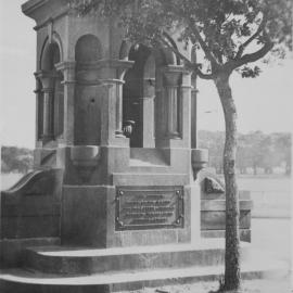 Comrie Memorial fountain, 1934
