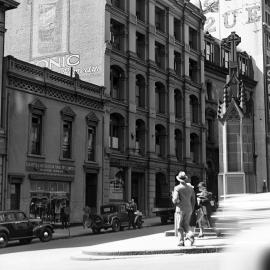 Clements Tonic advertising sign, corner of Bligh, Castlereagh and Hunter Streets Sydney, 1940s