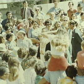 HM Queen Elizabeth II at the Town Hall