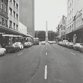 Bathurst St looking east