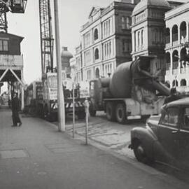 Macquarie St showing construction of Mena House