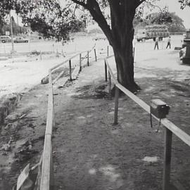 Temporary footway, Macquarie St