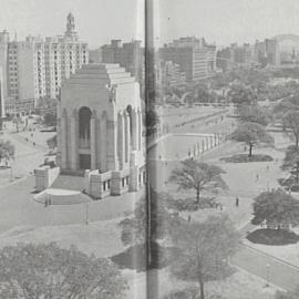 Hyde Park - looking north. Anzac Memorial in foreground.