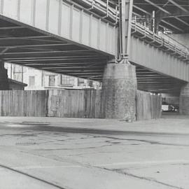 Overhead bridge