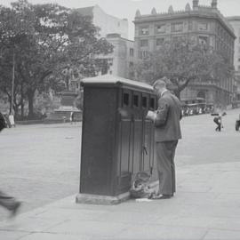 New type of postal pillar box, Bridge Street Sydney, 1930s