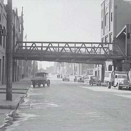 Overhead bridge