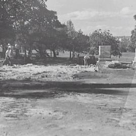 Relocation and reconstruction of Government House gate piers
