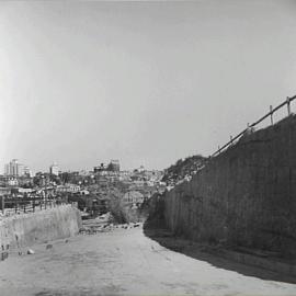 Expressway cutting excavation
