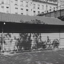 Bus waiting shed