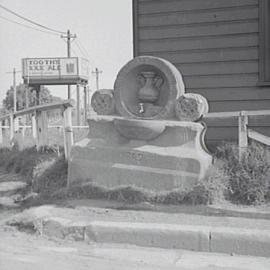 Walter Renny drinking fountain