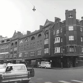 Newcastle Hotel and neighbouring buildings