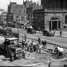 Roadworks in front of Sydney Town Hall, George Street Sydney, 1931