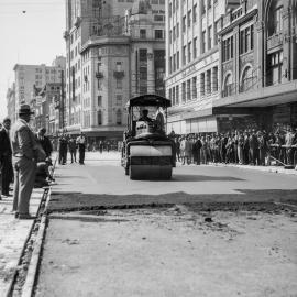 Asphalting roadworks, George Street Sydney, 1931